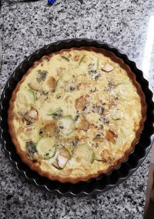 Una foto de Quiche de calabacín y queso de cabra