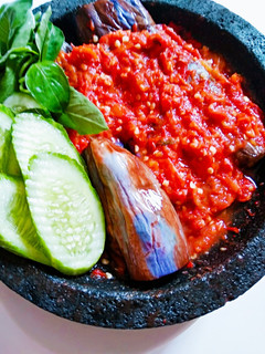 Foto resep Terong penyet sambal rebus