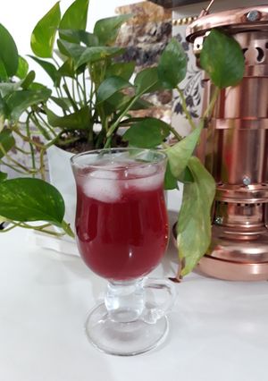 عکسی از دستور شربت آلبالو خوش رنگ