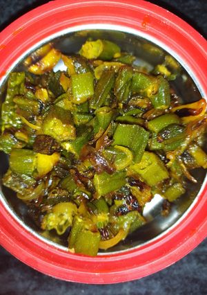 भिंडी की सब्जी (Bhindi ki sabji recipe in Hindi) रेसिपी मुख्य फोटो