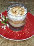 Pie de limón cremoso, en vaso o copas