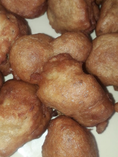 A picture of Sweet Bons roles.