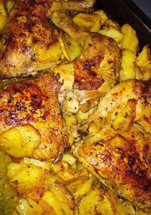 Foto principal de Muslos de pollo al horno al estilo casero