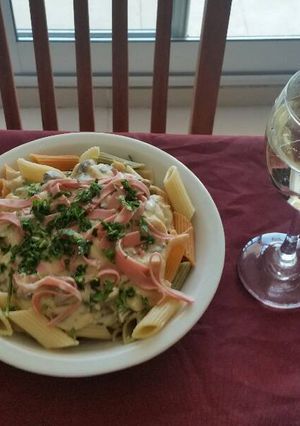 Una foto de Pasta con salsa parisienne