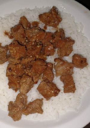 Una foto de Carne teriyaki súper fácil y rápido