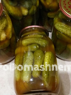 Фото Вкуснейшие огурцы с кетчупом Чили на зиму.