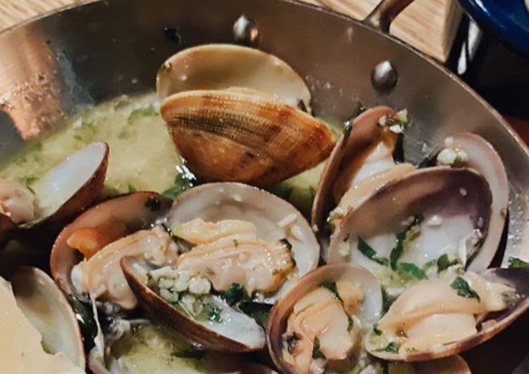 Ameijoas com Molho de Cerveja