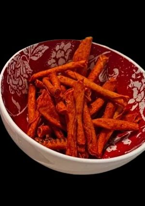 A picture of Trader Joes/ Sprouts Chili-Lime Rolled Tortilla Chips.