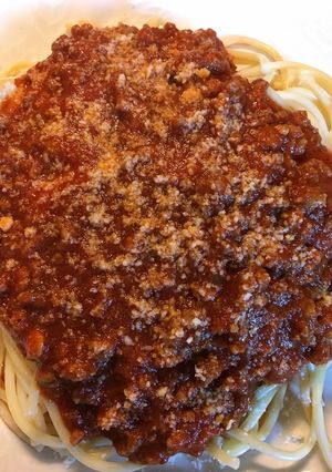 A picture of Spaghetti with a Meat Sauce (zucchini).