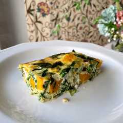 Una foto de Frittata de calabaza, espinacas y queso feta