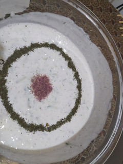 عکسی از دستور ماست و خیار
