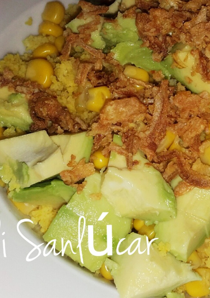 Una foto de Pasión por el aguacate!! Ensalada de cous cous templada en tres minutos