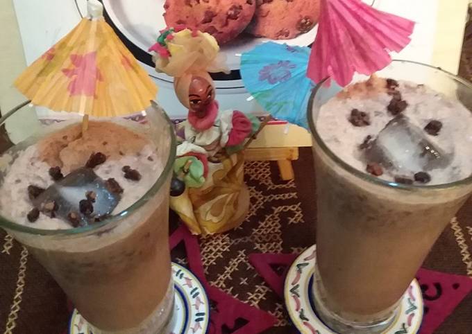 Recipe of Favorite Cookies milk shake