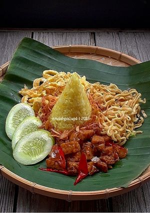 Foto resep Nasi kuning rice cooker