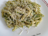 Macarrones con brócoli y queso