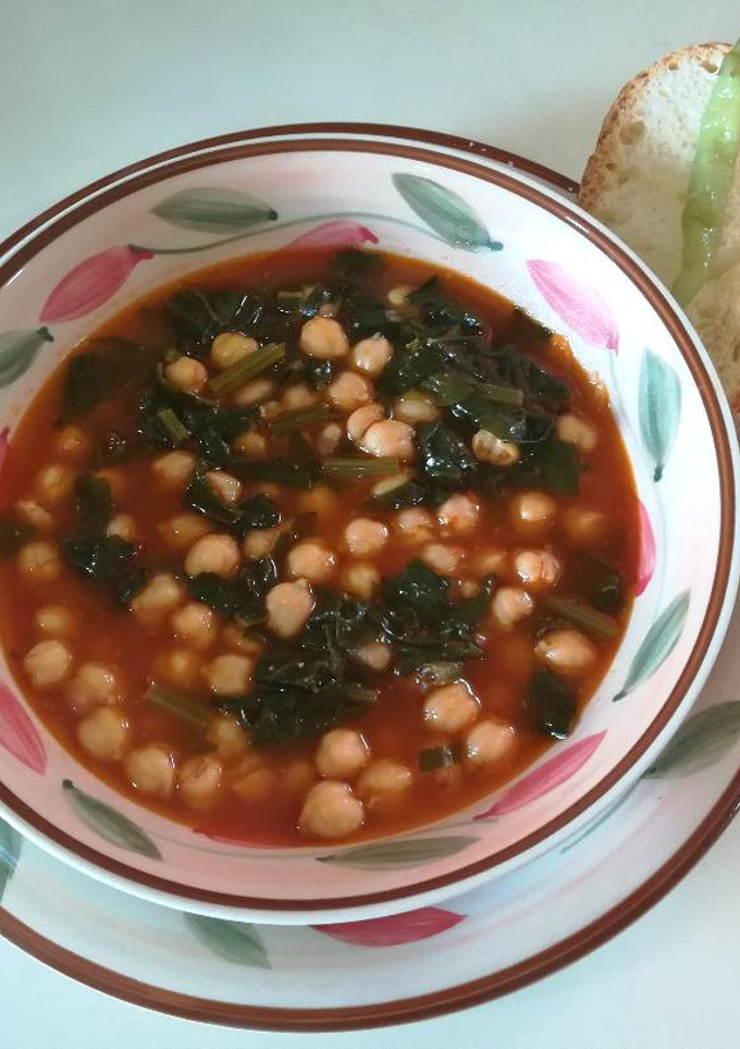 Una foto de Garbanzos con espinacas en 10 minutos
