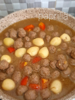 Foto resep Semur Bola Daging & Telur Puyuh