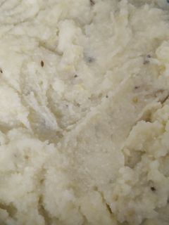 ரவா வெண்பொங்கல் (Rava pongal recipe in tamil) செய்முறை முக்கிய புகைப்படம்