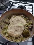 Salsa de hinojo con queso untable