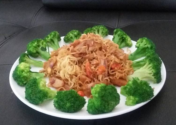 Langkah Mudah untuk Membuat Mie Goreng Simpel Banget, Enak