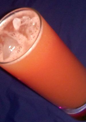 A picture of Water melon and guava juice 🍉🍈.