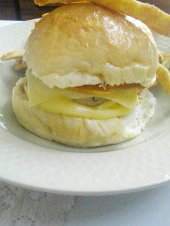 A picture of Burger buns (1).