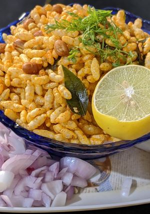 भडंग (bhadang recipe in marathi) रेसिपी चे मुख्य फोटो 