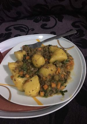 A picture of Irish potato and vegetable porridge.