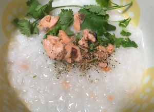 Hình của món Cháo cá hồi.
