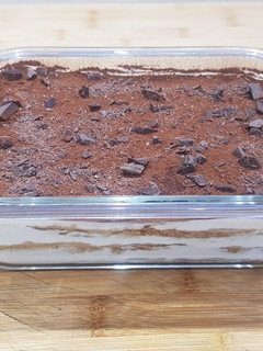 Una foto de Tiramisú sencillo de yogur y mascarpone