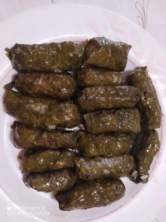 Φωτογραφία της συνταγής Ντολμαδάκια γιαλαντζί ή αλλιώς σαρμαδάκια