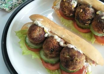 Popular Cuisine Veggie Soya Balls Sub Sandwich Delicious and Healthy Popular Cuisine Veggie Soya Balls Sub Sandwich Delicious and Healthy