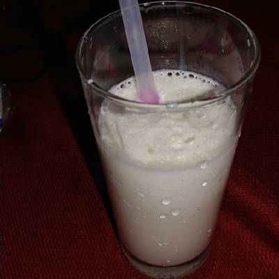 Milkshake básico de vainilla Receta de Hvbe Hvbe- Cookpad