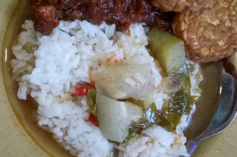 Langkah Mudah untuk Menyiapkan Tongkol balado Tempe goreng sayur asem #intipisipiringku Anti Gagal