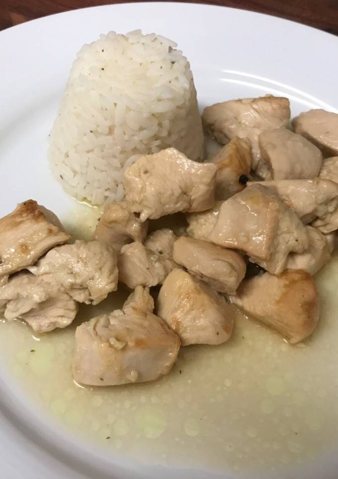 Una foto de Pollo al limón al horno en bolsa de asar