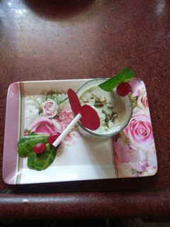 A picture of Paan shots.
