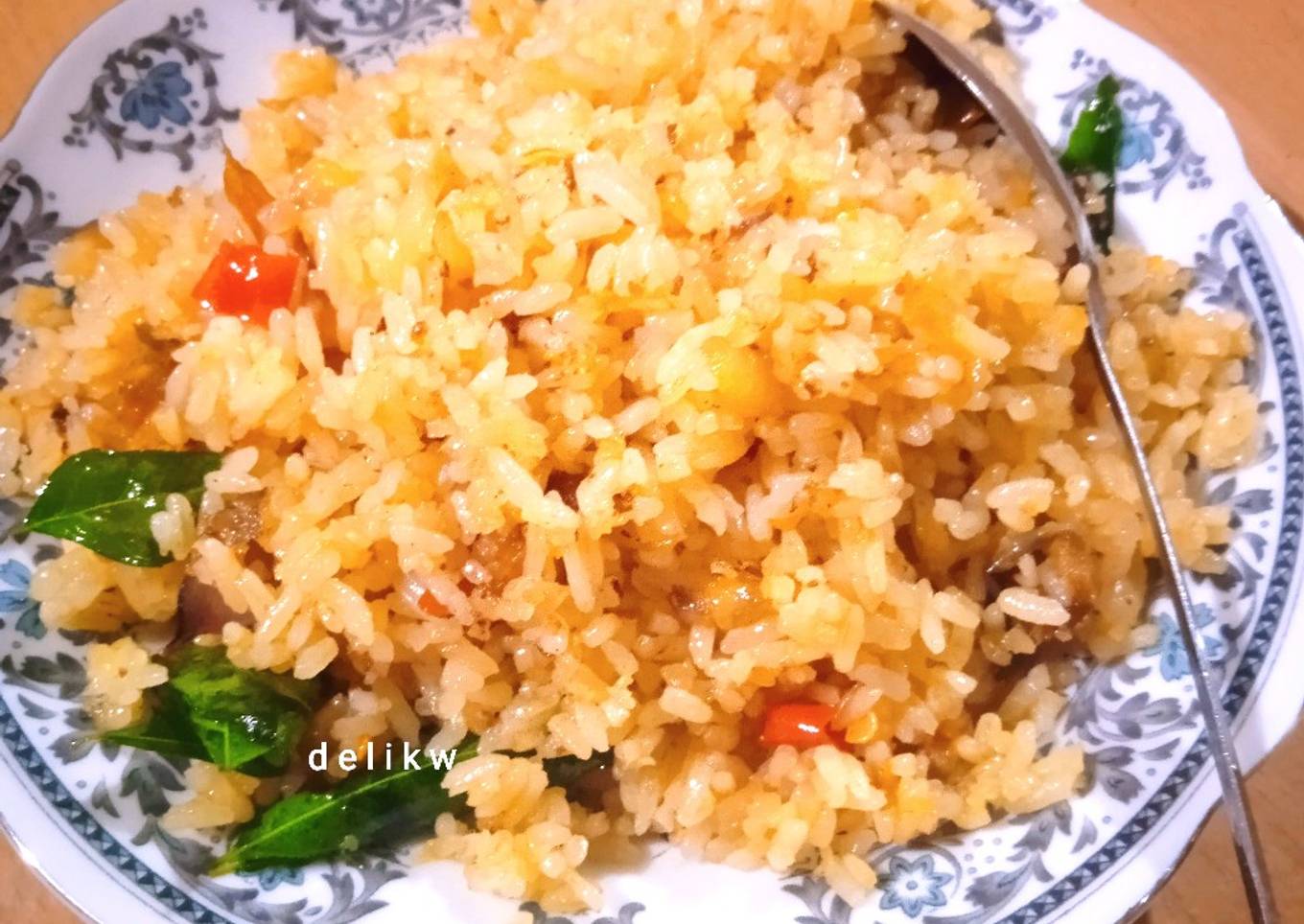 26. Nasi Goreng Lele Daun Kari