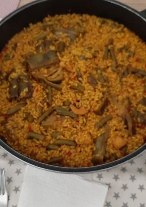 Una foto de Paella de verduras