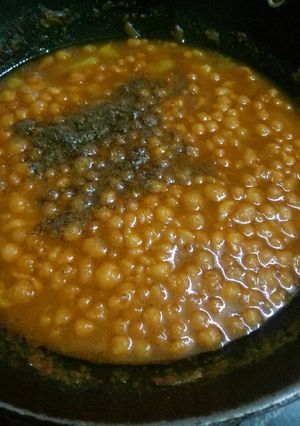 A picture of Boondi ki sabzi.