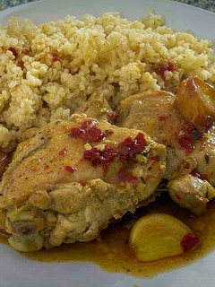Una foto de Pollo al ajillo con ñoras