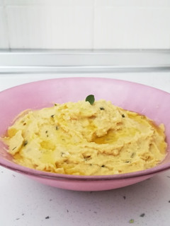 Una foto de Hummus al pesto (con o sin Thermomix)