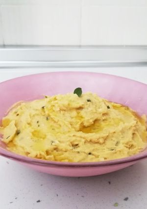 Una foto de Hummus al pesto (con o sin Thermomix)