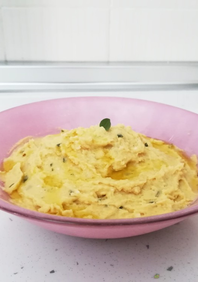 Una foto de Hummus al pesto (con o sin Thermomix)