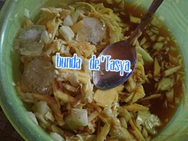 Cara Sederhana Menyiapkan Resep  Rujak Segar mangga dan timun yang Enak, Enak Banget