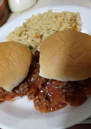 A picture of Ninny's Sloppy Joes.