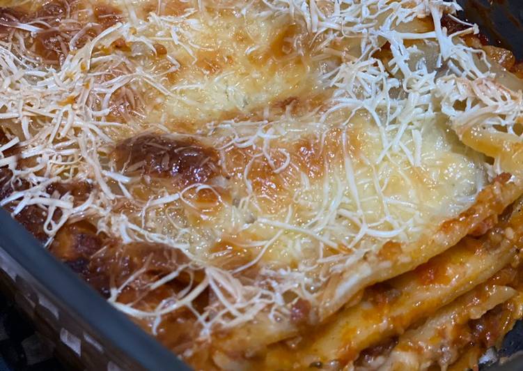 Beef tomato lasagna