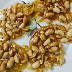 A picture of Peanut chikki recipe.