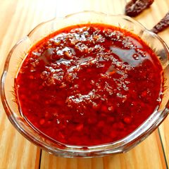 A picture of Easy Peasy Schezwan Chutney.