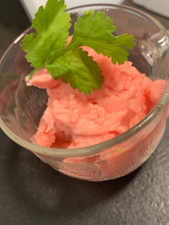 Una foto de Sorbete de sandía Thermomix
