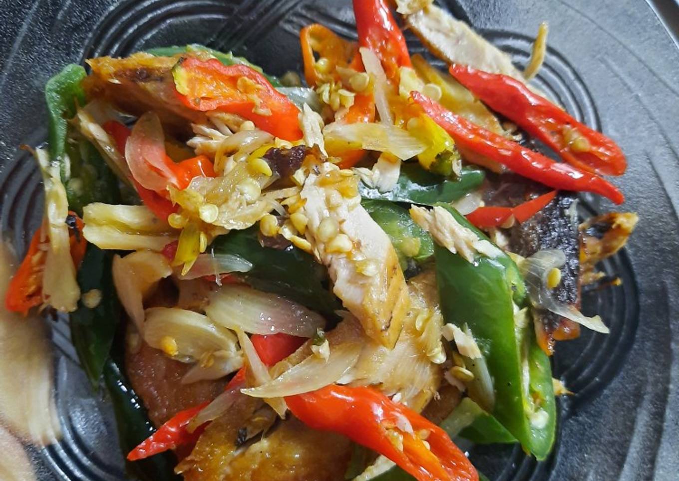 8. Ikan Pindang Tumis Cabe